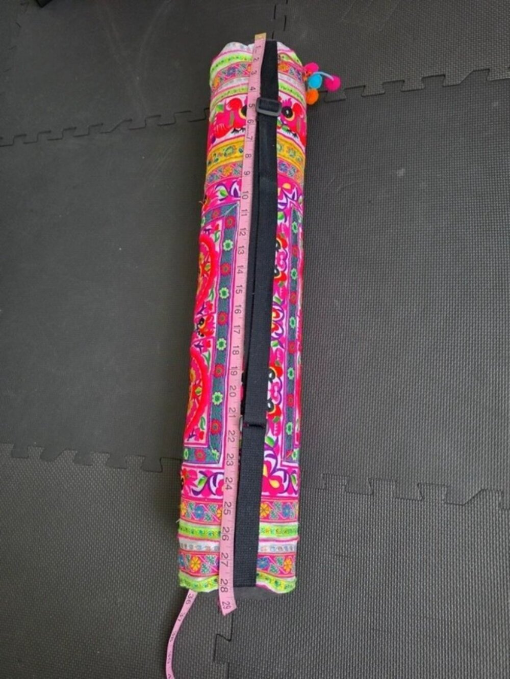Handcrafted Hmong tribal embroidered Yoga Mat Bag, Pre Owned l - Picture 4 of 12